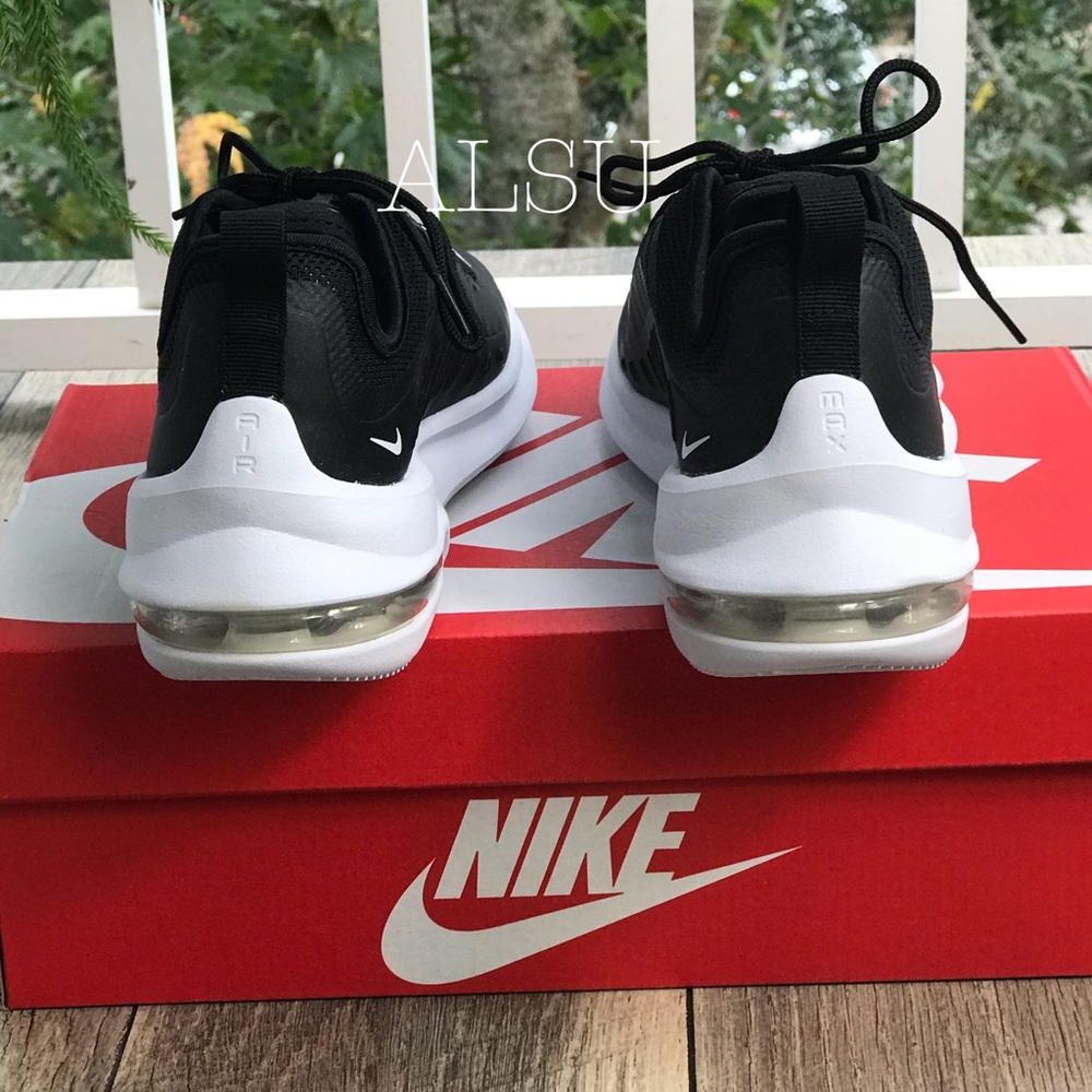NWT Nike Air Max Axis Black WMNS - Picture 6 of 8